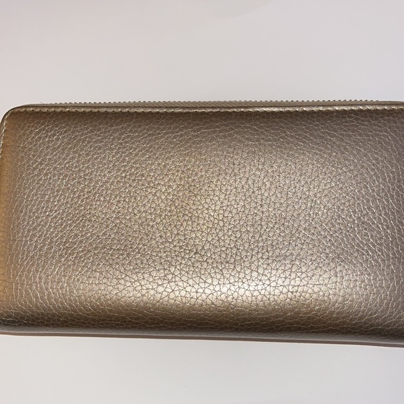 Gucci Gold Leather Bamboo Tassel Zip Around Wallet - Picture 6 of 8